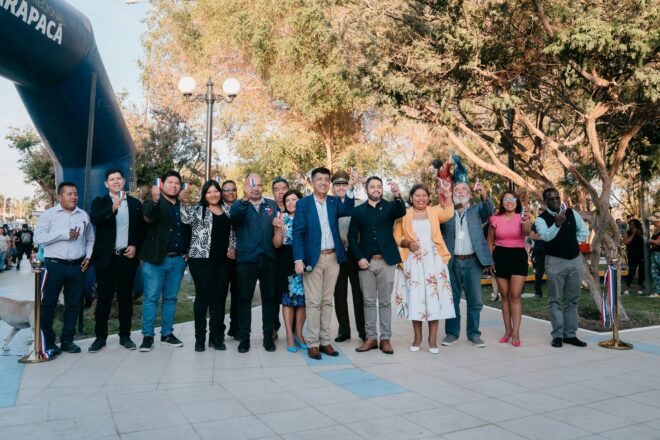 Mejores espacios públicos: Inauguran renovada Plaza 18 de Septiembre en Pica