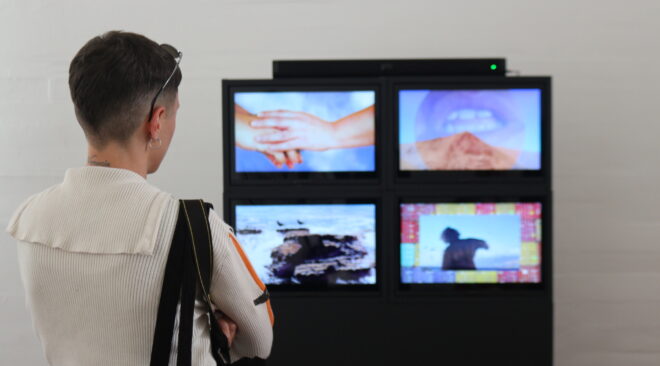 Colectiva La Porfía inauguró exposición en el Museo Regional de Iquique