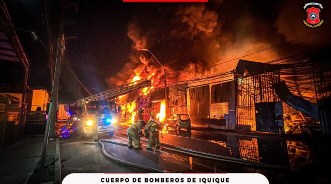 Bomberos controla incendio en Barrio Industrial