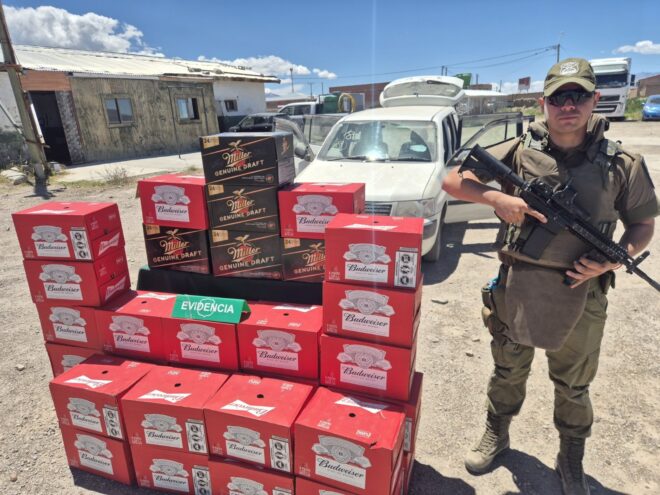 Carabineros detiene a hombre por Contrabando