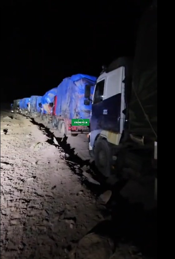 Carabineros frustra traslado de cargamento ilegal hacia Bolivia: 16 detenidos y 11 vehículos incautados