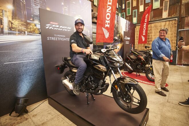 Lanzan en Chile nuevas motos de bajo consumo para enfrentar el alza de los combustibles