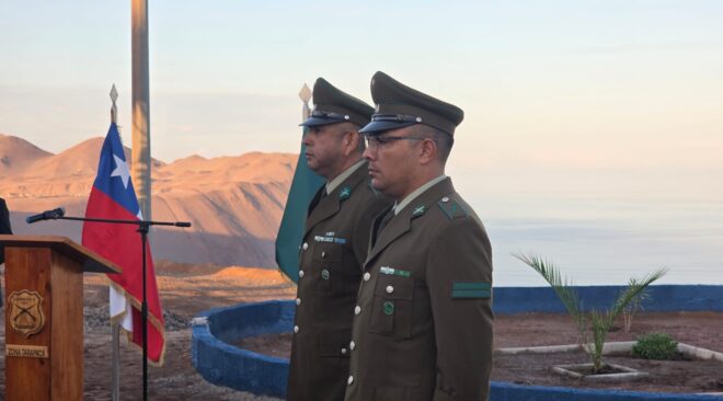 CON EL IZAMIENTO DEL PABELLÓN NACIONAL CARABINEROS INICIA ACTIVIDADES DE SU MES ANIVERSARIO