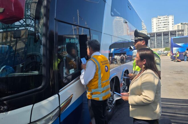 Fiscalización en terminal de buses deja tres conductores detenidos por consumo de drogas