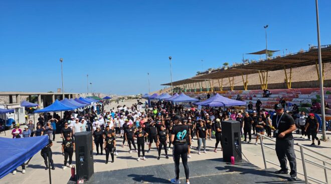 Salud municipal reúne a más de 200 personas en masiva celebración del Día Mundial de la Actividad Física en Alto Hospicio