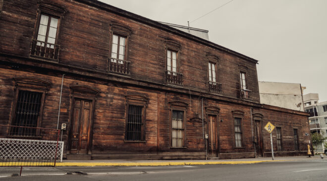 GORE Tarapacá recupera tres viviendas de calle Aníbal Pinto para el patrimonio regional
