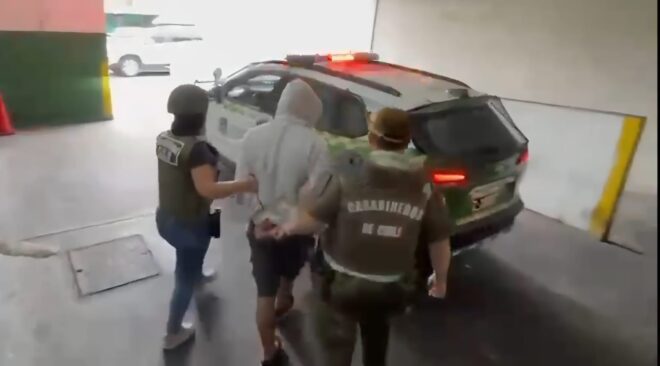 OS9 de Carabineros detiene a dos sujetos por robo de USD 36 mil a importadora de Zona Franca