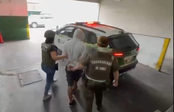 OS9 de Carabineros detiene a dos sujetos por robo de USD 36 mil a importadora de Zona Franca