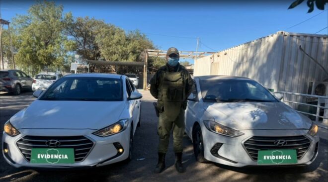 CARABINEROS RECUPERA DOS VEHÍCULOS EN EL SECTOR DE TRES CERRITOS