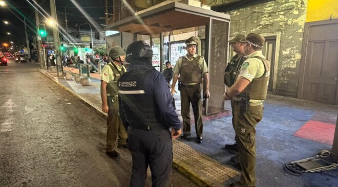 Servicio focalizado permitió la detención de ocho personas y la incautación de cigarrillos y alcohol de contrabando