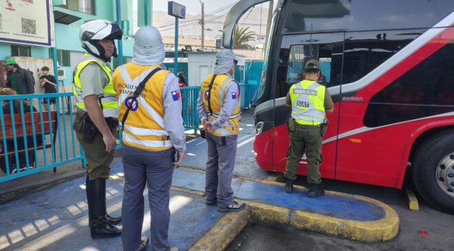 Carabineros reforzará controles en rutas y terminales durante el fin de semana largo