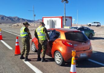 CARABINEROS RESGUARDA SEGURIDAD EN EL POBLADO DE TARAPACÁ